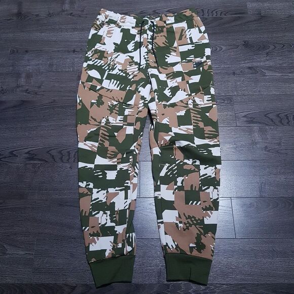 NIKE‎ Sportswear Tech Fleece Jogger Pants Mens MEDIUM Light Bone Green Camo